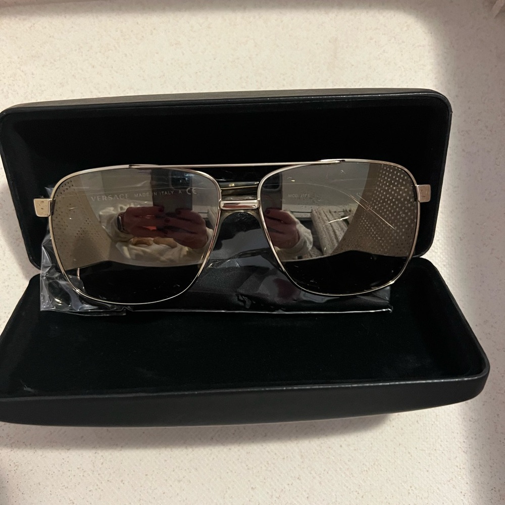 Versace aviators - Picture 2 of 5